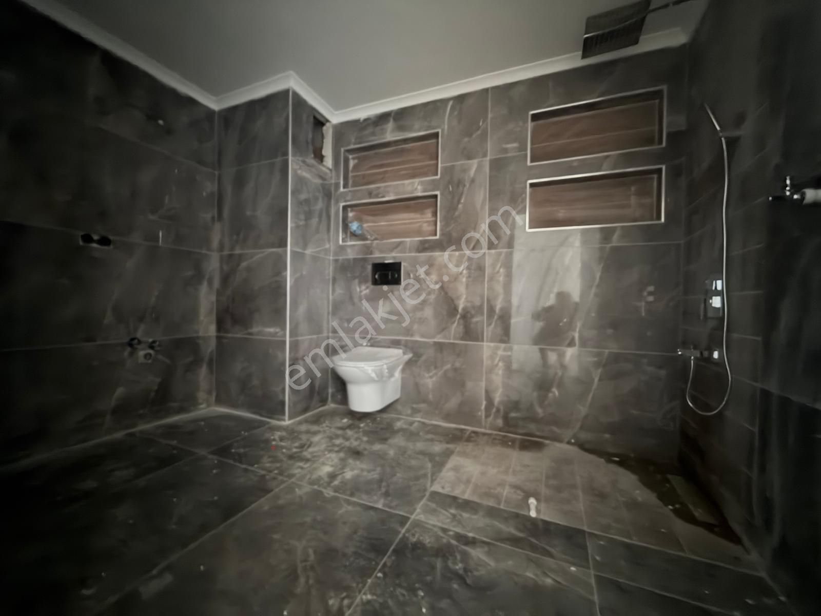 Bahçelievler Merkez'de Sıfır Binada 3+1 Geniş Ara Kat Daire - Görsel 21