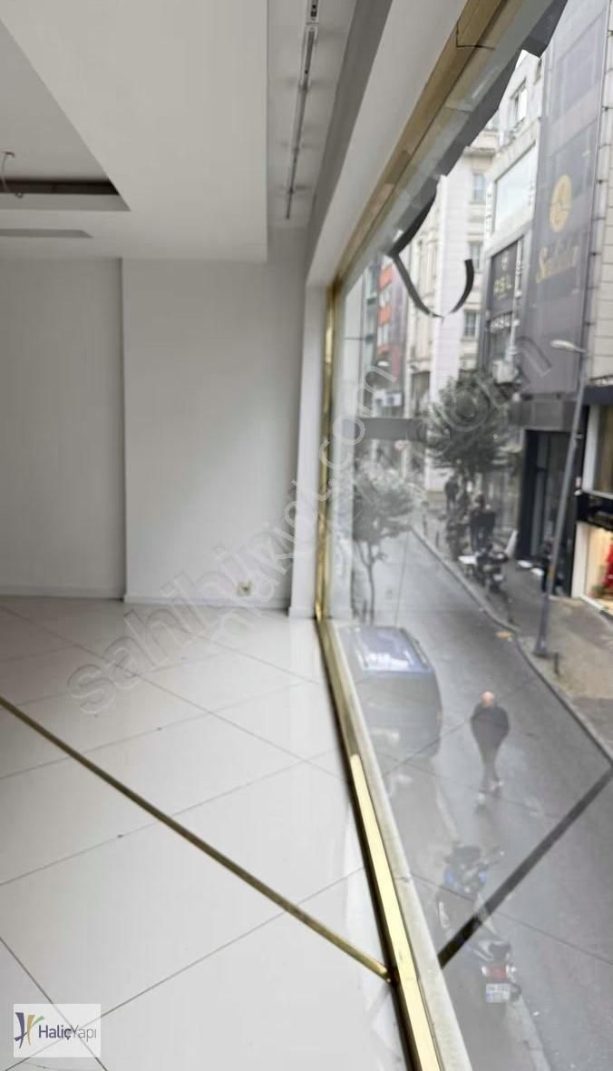 Nişantaşı Baytar Ahmet Sokakta Vitrinli Kiralık İş Yeri - Görsel 16