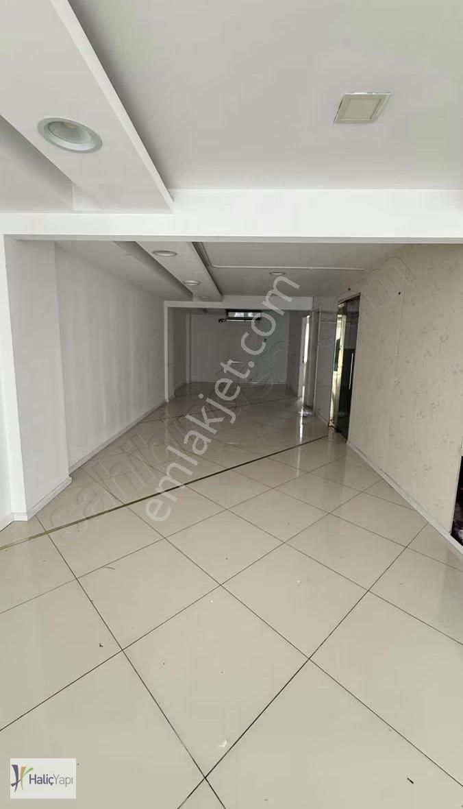 Nişantaşı Baytar Ahmet Sokakta Vitrinli Kiralık İş Yeri - Görsel 17