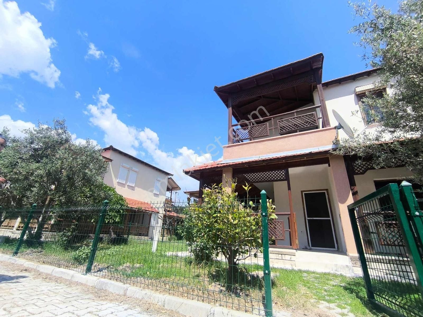 Dikili Çandarlı Site İçerisinde Satılık Villa - Görsel 2