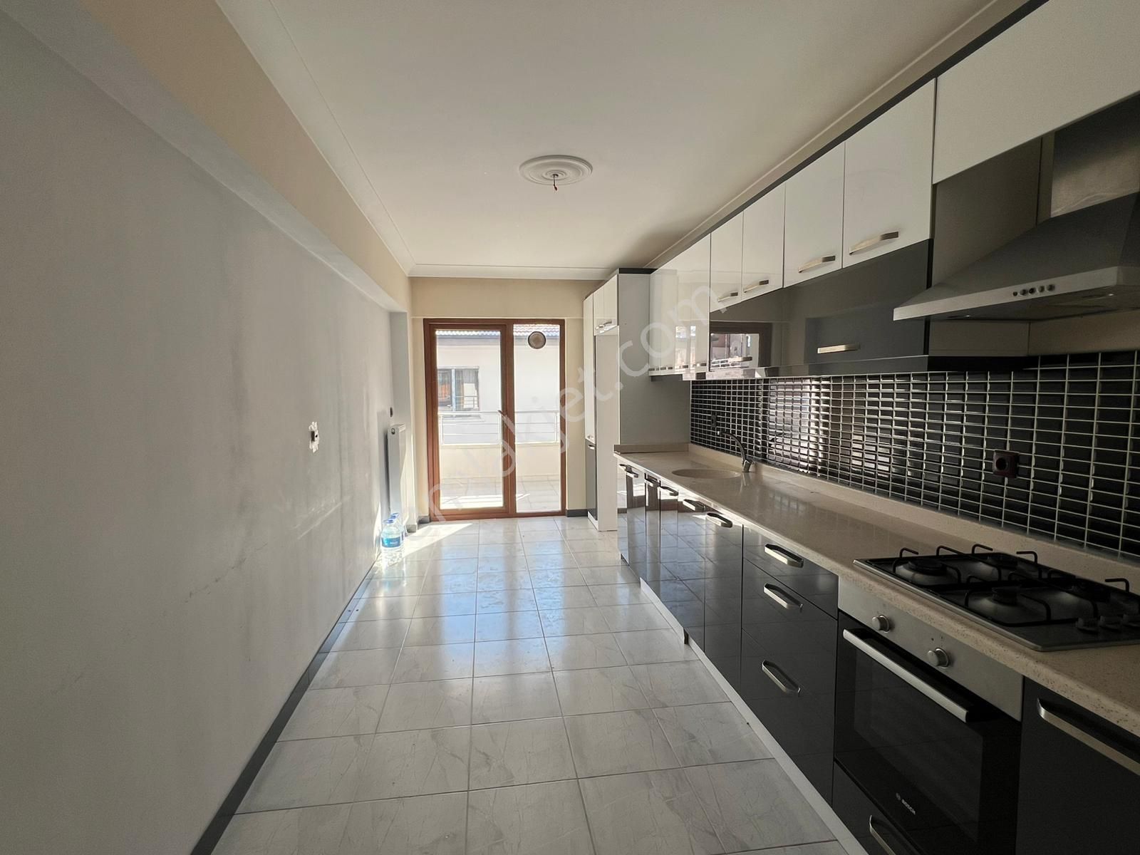 Cb Vizyon Gökhan Koral'dan Ara Kat Güney Cephe Ebeveyn Banyolu