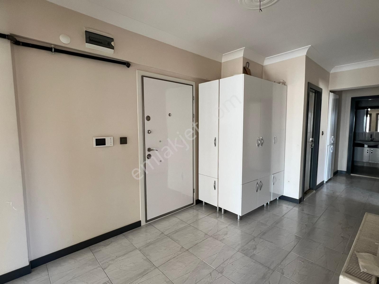 Cb Vizyon Gökhan Koral'dan Ara Kat Güney Cephe Ebeveyn Banyolu - Görsel 2