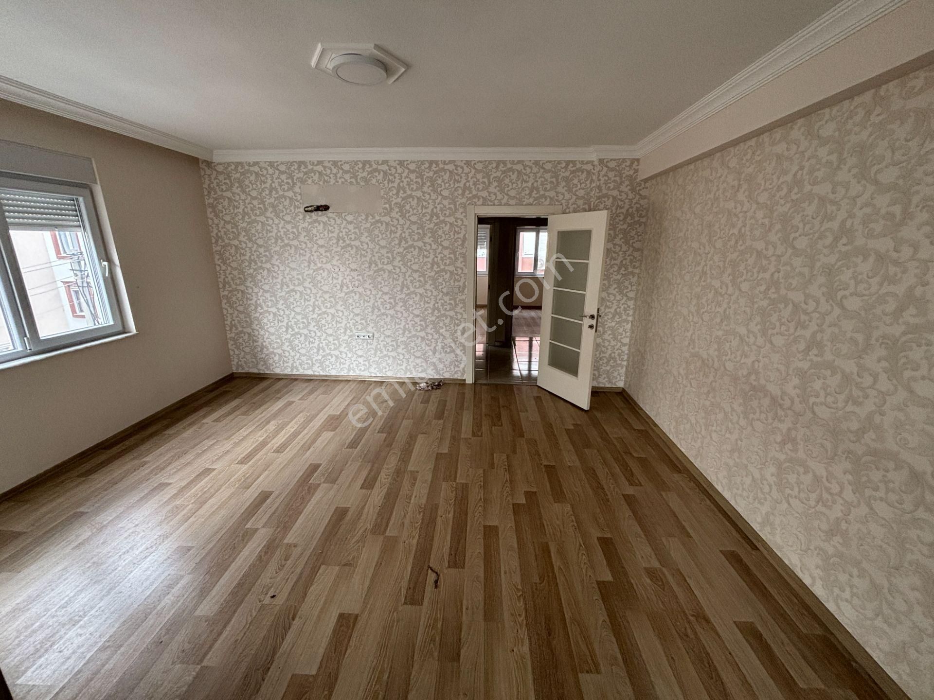 Büyükşehir Belediye Arkası Arakat Geniş 2+1 - Görsel 12