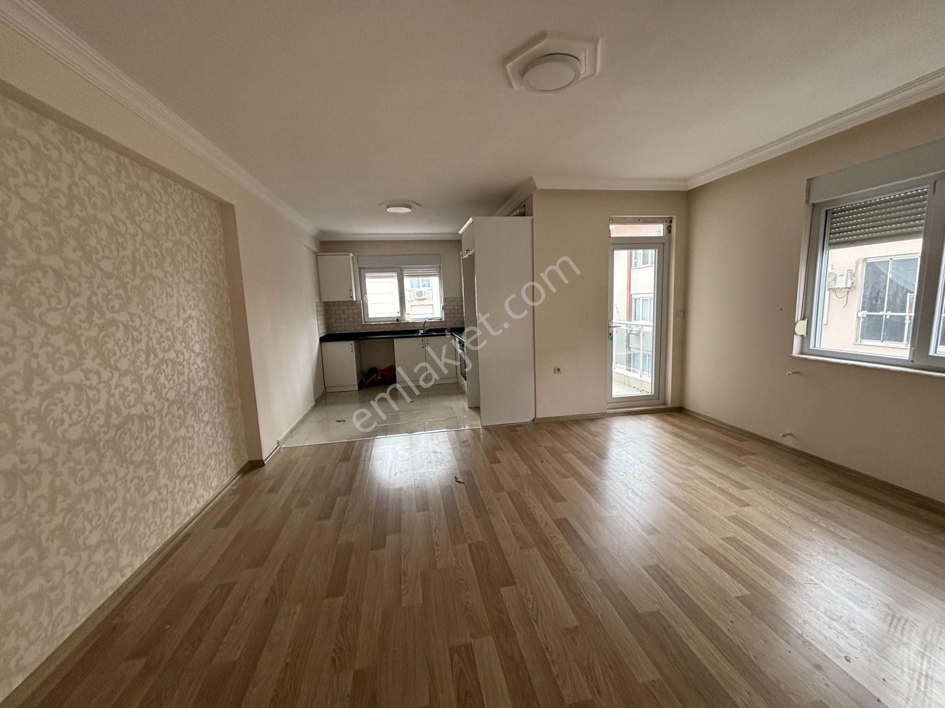 Büyükşehir Belediye Arkası Arakat Geniş 2+1