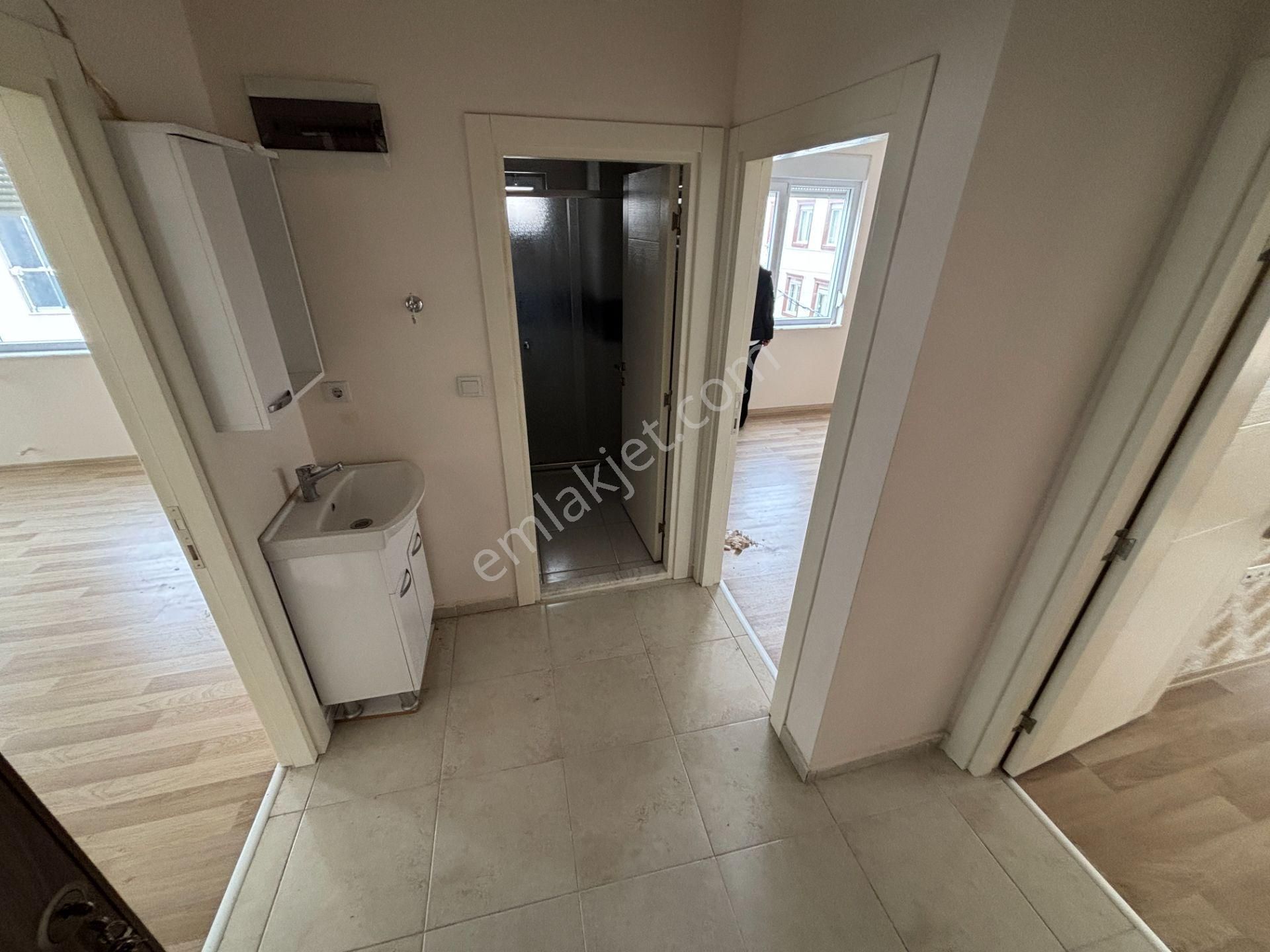 Büyükşehir Belediye Arkası Arakat Geniş 2+1 - Görsel 28