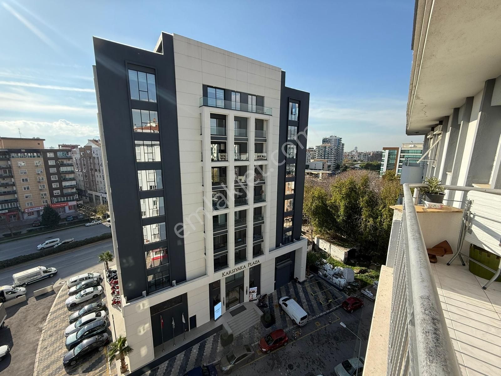 Karşıyaka Soğukkuyu'da Satılık 4+2 Dublex Daire - Görsel 4