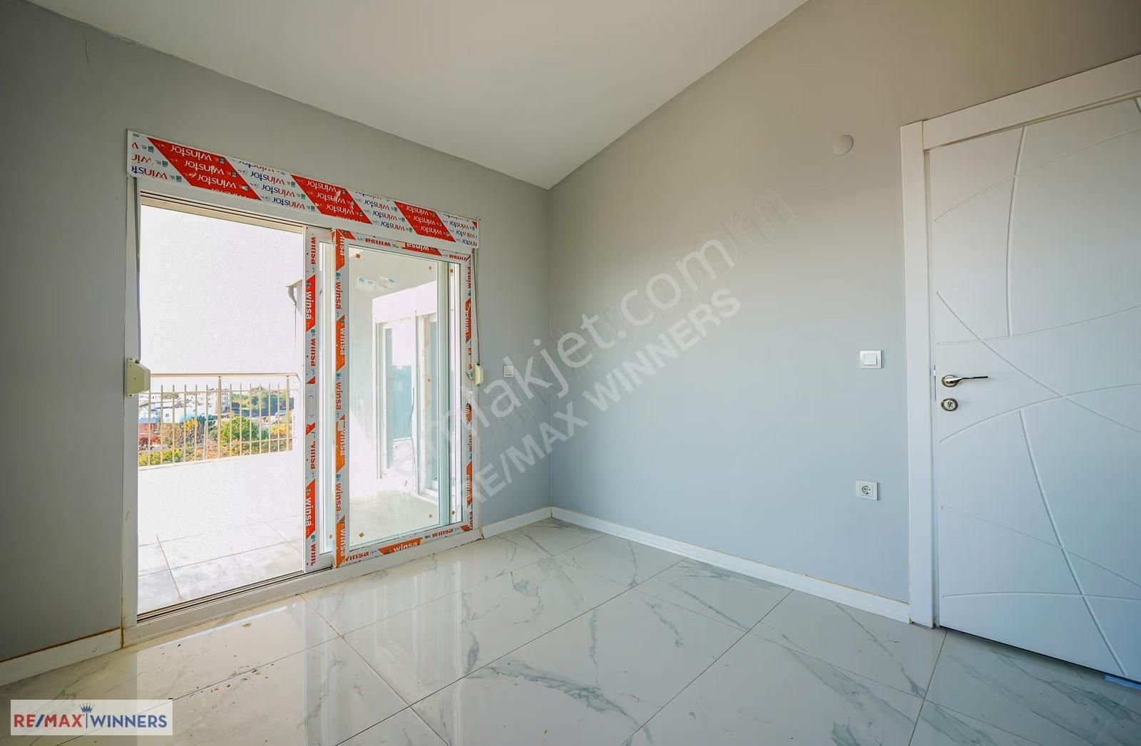 Kızılot Plajına Yürüme Mesafesinde Satılık 4+1 Dubleks - Görsel 25