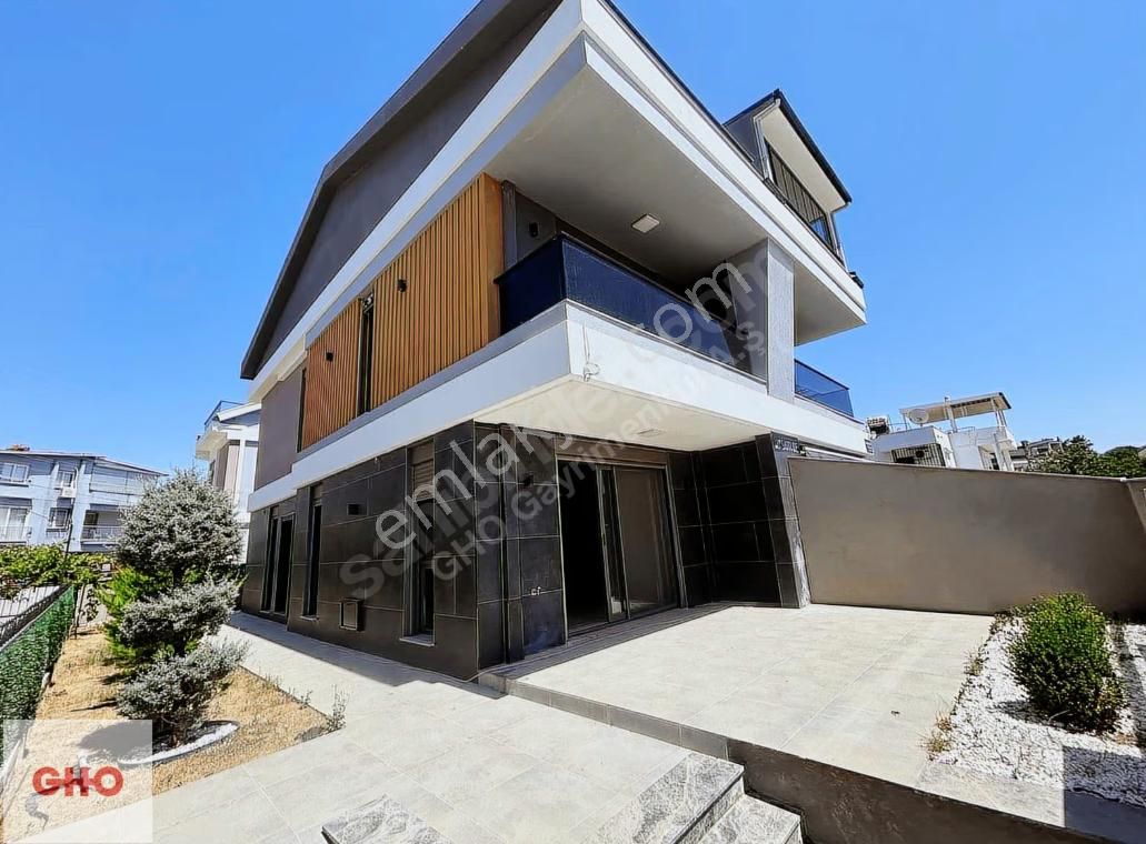 Didim Mavişehirde Denize 100 Adım Mesafede Satılık Villa - Görsel 2