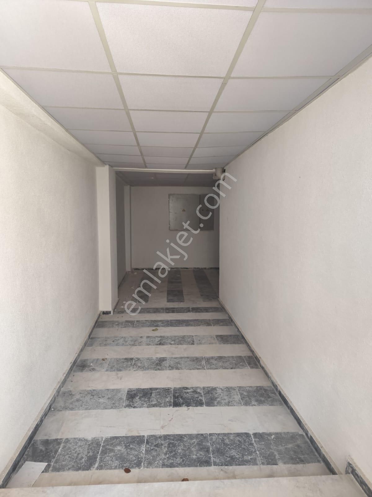 Özgür Gayrimenkul'den Çamlıca Mh.'de 2+0 Satlık Daire - Görsel 17