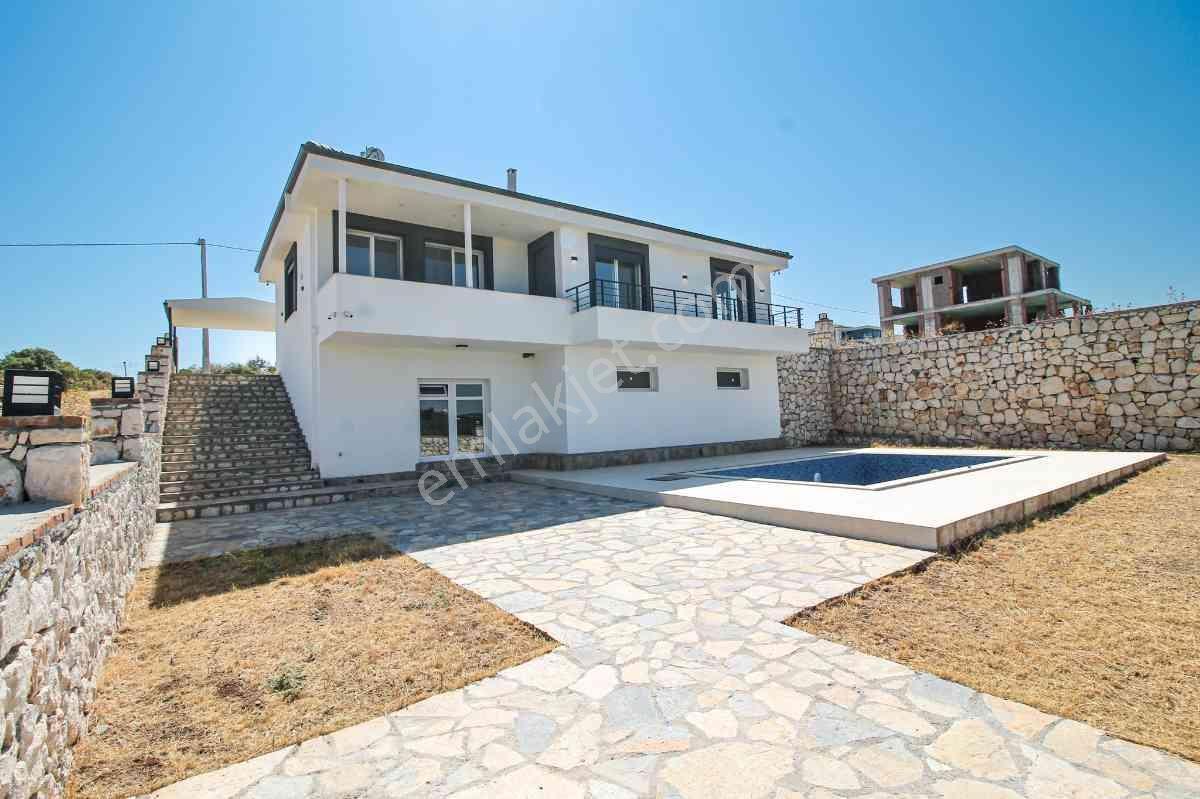 Akyeniköy Mah Seyrantepe'de Satılık Havuzlu Sıfır 3+1 Villa - Görsel 14