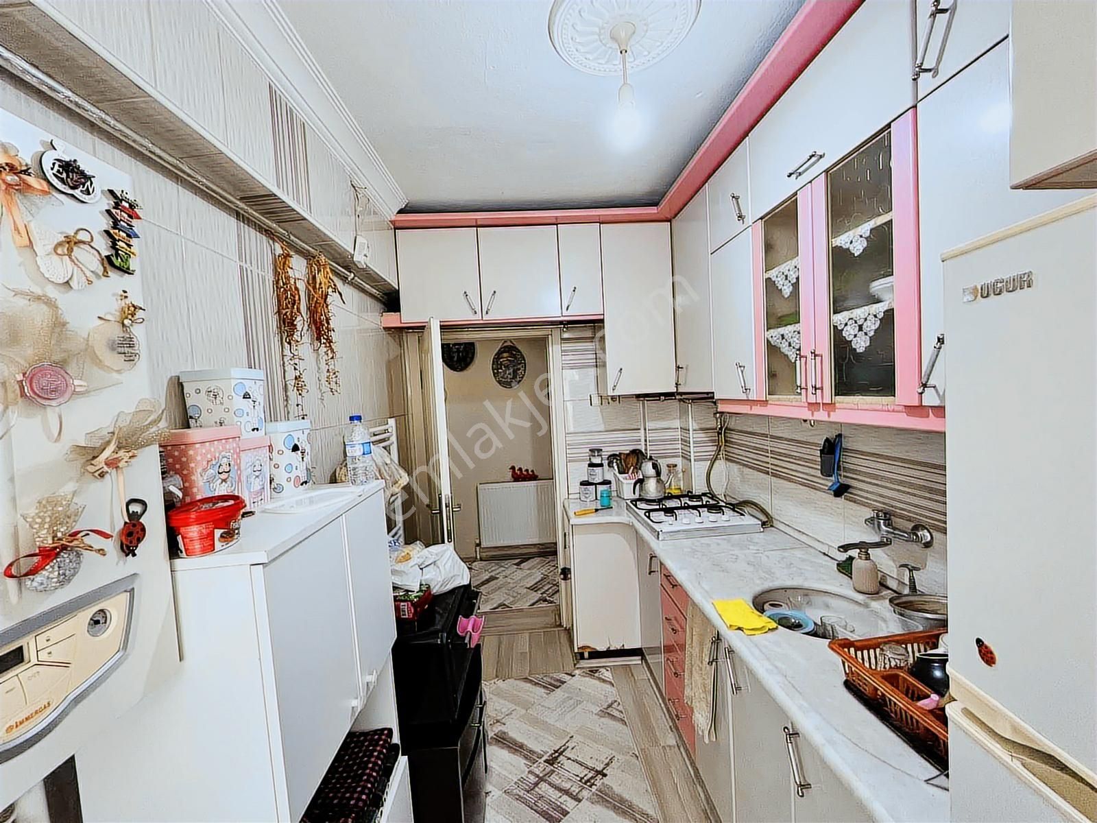 Zafer Mahallesinde Köşe Başı 3+1 Ara Kat Daire - Görsel 12