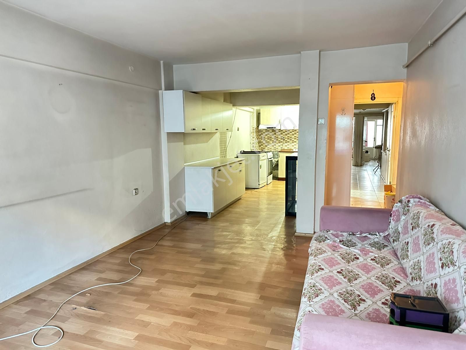 Namazgah Cadde Üzerinde 90 M2 Satılık Daire - Görsel 3