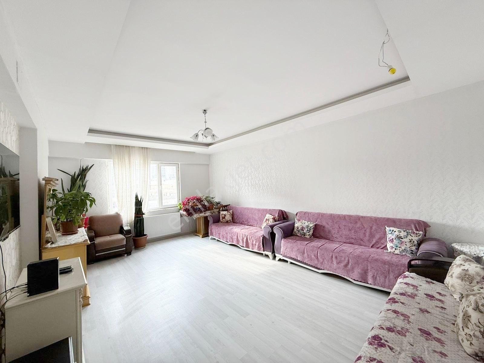 Göktürk Stadyum Karşısı Fırsat!çift Balkonlu Arakat Bakımlı 3+1 - Görsel 6