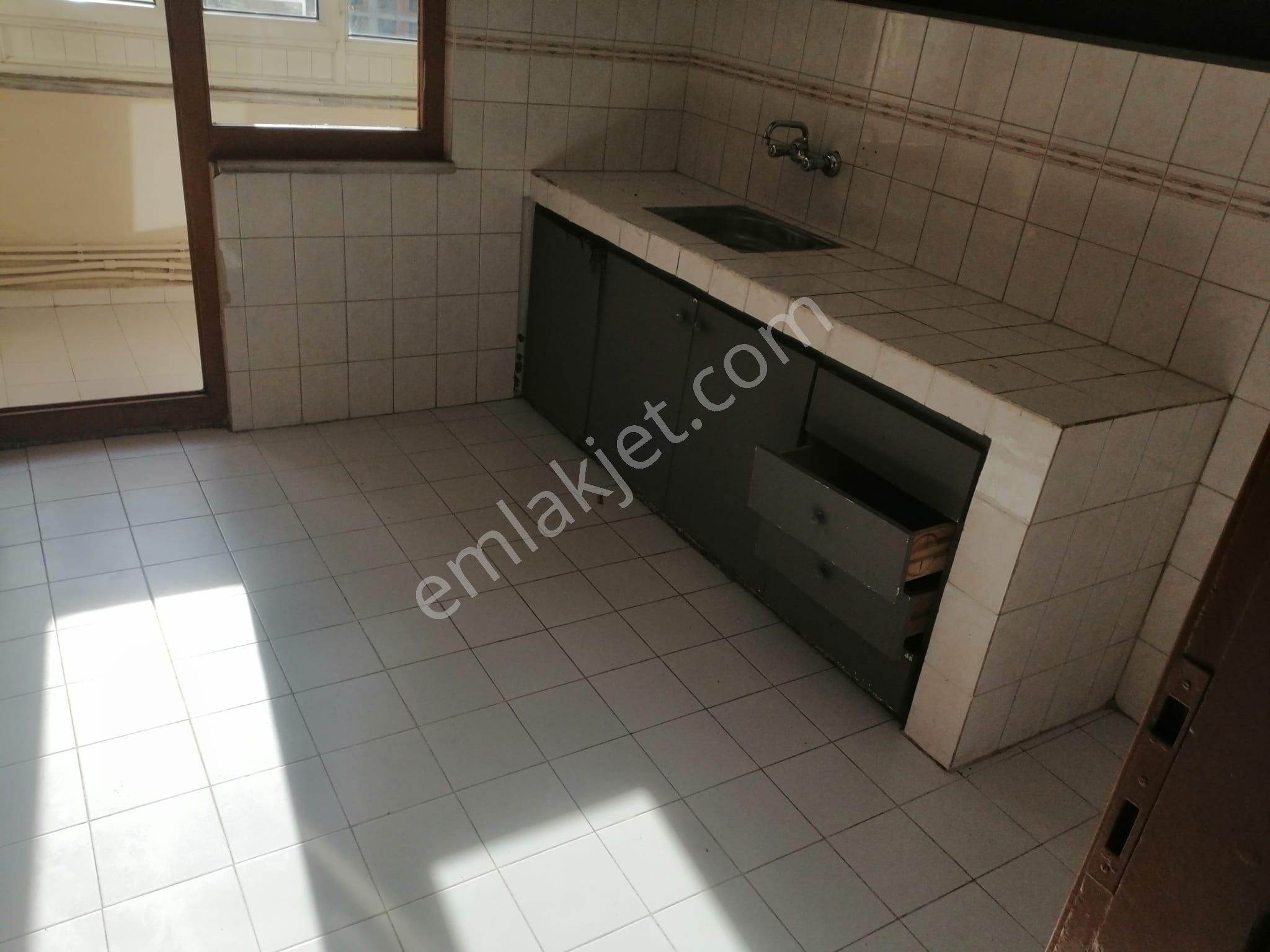 Çorlu Merkezde 2+1 İlkokul Yanı Kiralık Daire - Görsel 9