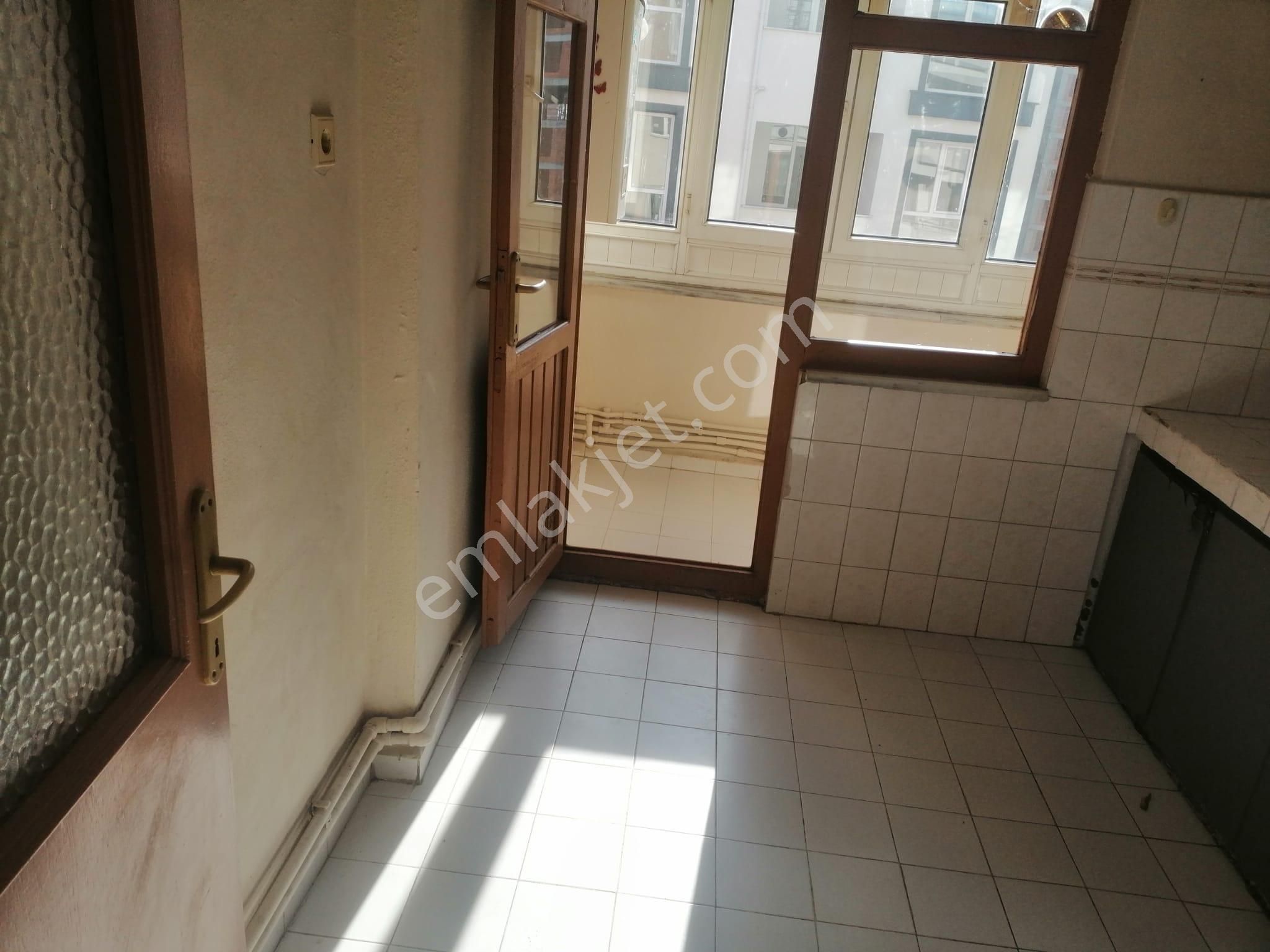 Çorlu Merkezde 2+1 İlkokul Yanı Kiralık Daire - Görsel 10