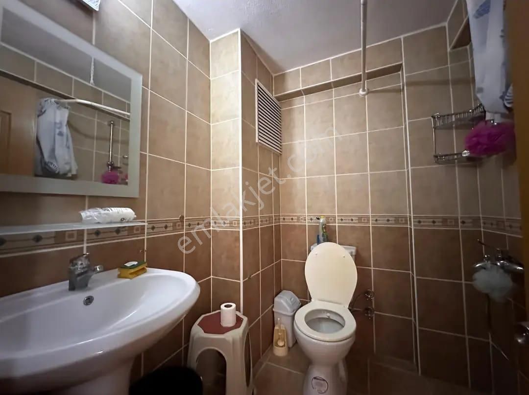 Denize Sıfır Sitede Satılık 3+1 Eşyalı Villa - Görsel 3