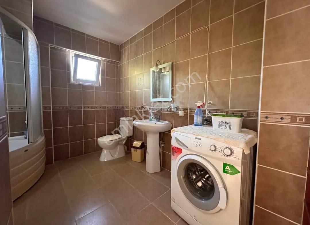 Denize Sıfır Sitede Satılık 3+1 Eşyalı Villa - Görsel 18