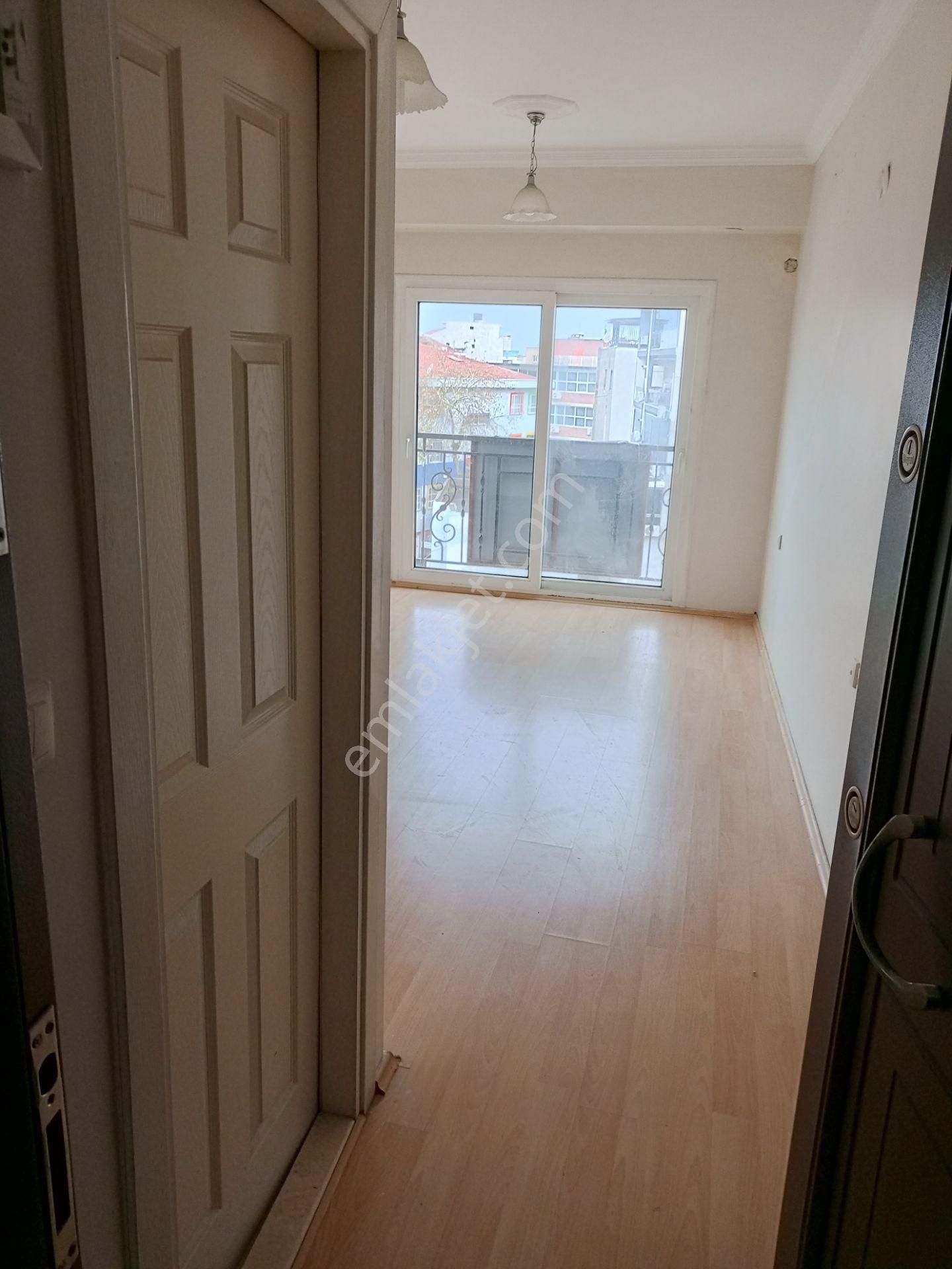 Menemen Çarşı Merkezde Kiralık 25 Metrekare Büro - Görsel 10