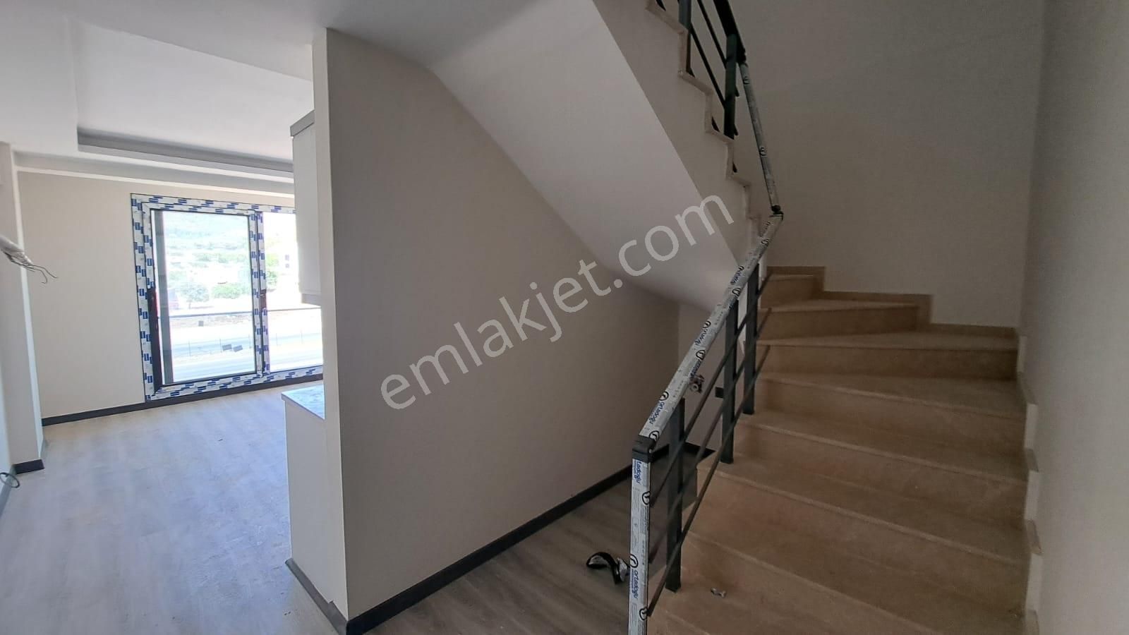 Stoptan Çevre Yolunda Asansörlü Satılık 2+1 Dubleks Daire - Görsel 8