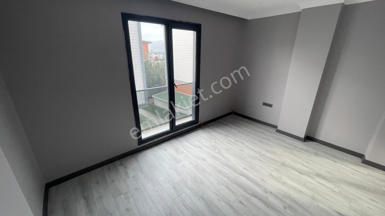 Yeniçiftlikte Ultra Lüks Deniz Manzaralı 4+1 Kullanıma Hazır Villa - Görsel 15