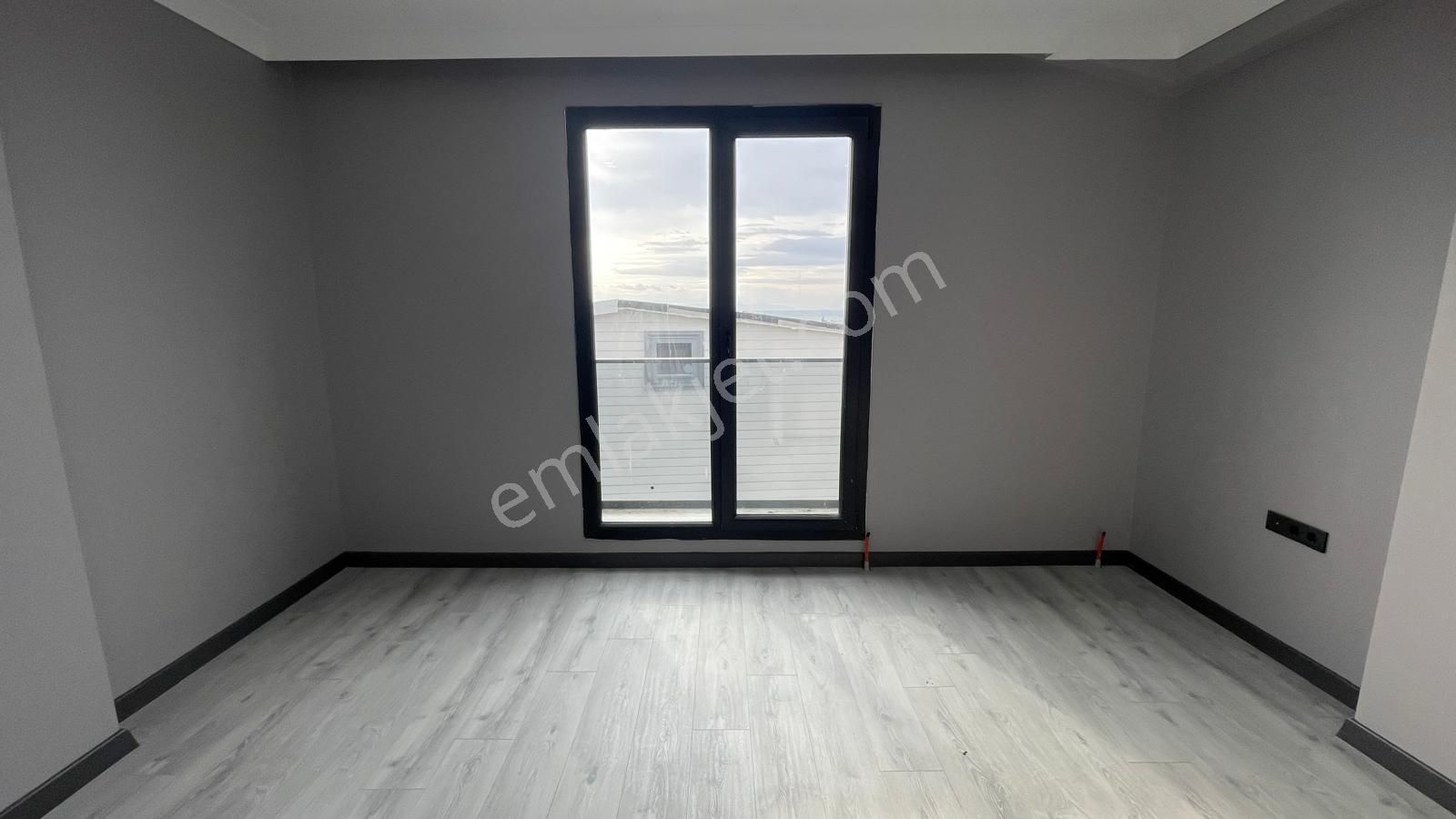 Yeniçiftlikte Ultra Lüks Deniz Manzaralı 4+1 Kullanıma Hazır Villa - Görsel 2