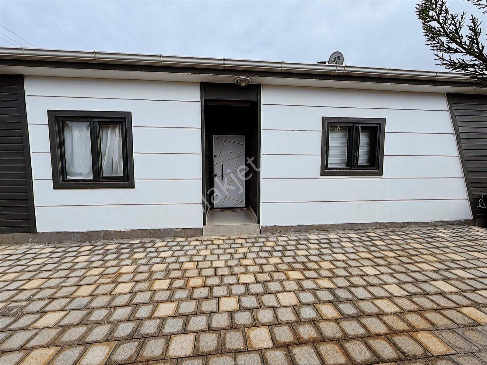 Yeşilbayırda 545 M² Arsa İçinde Müstakil Ev - Görsel 2