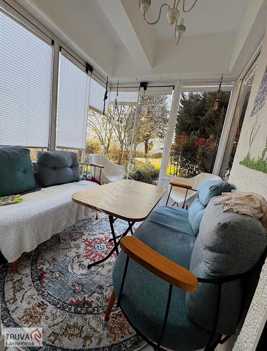Huzurlu Aile Sitesi Sarmaşık Evlerinde Eşyalı Geniş Salonlu 3+1 - Görsel 25