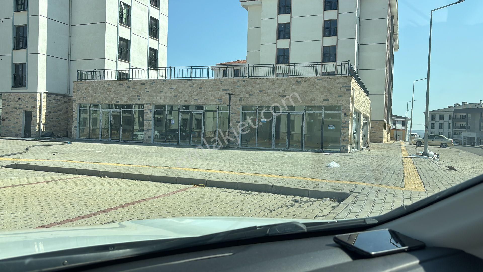 Aliağa Kültür Mah 617 Toki Konut Bölgesinde 100 M Kare Kiralık Dükkan - Görsel 3