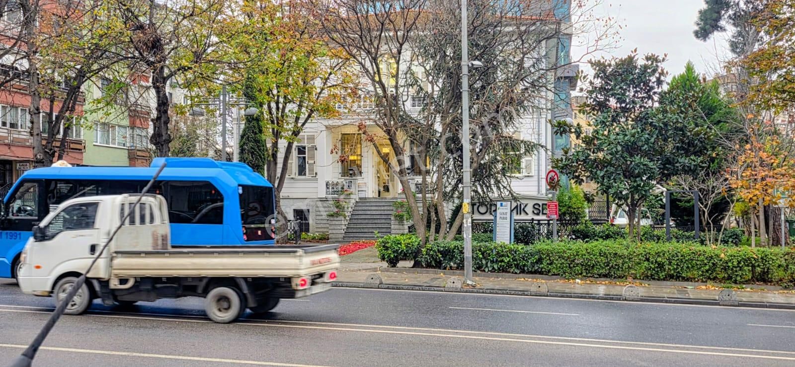 Fahrettin Kerim Gökay Cd. Üzerinde, Sıfır Yeni Bina,55 M2 Dükkan - Görsel 11