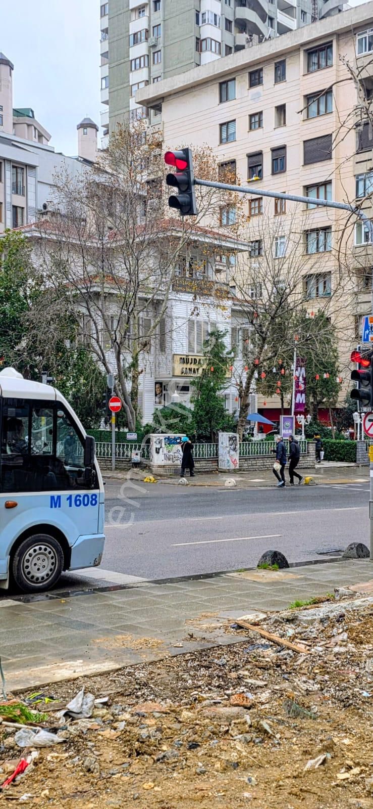 Fahrettin Kerim Gökay Cd. Üzerinde, Sıfır Yeni Bina,55 M2 Dükkan - Görsel 29