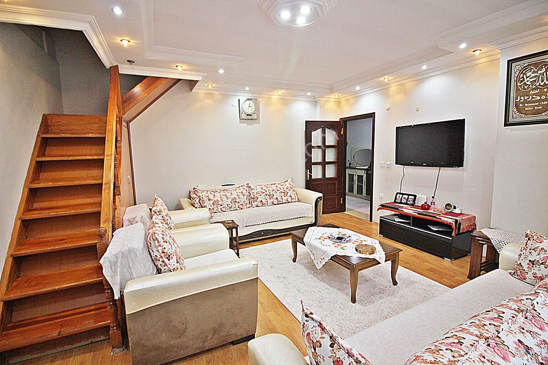 Esenyurt İncirtepe Mah Satılık Dubleks 4+1 İskanlı Krediye Uygun