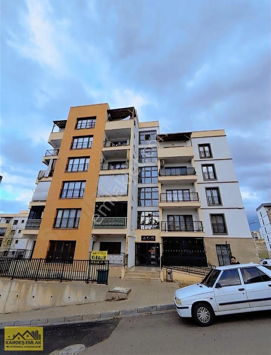 Kardeş Emlak'tan Buruk Tokide 2+1 Kiralık Daire