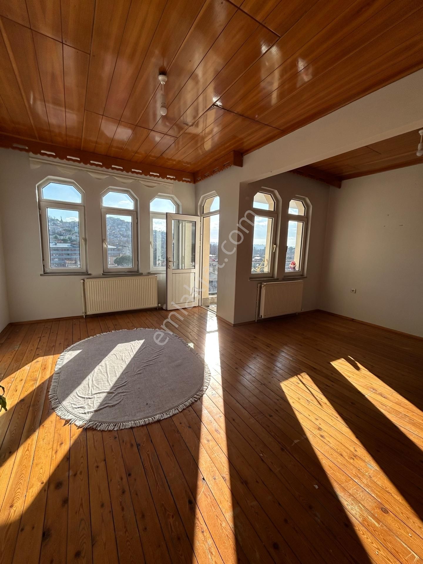 Çamlıbahçe'de Cadde Üzerinde Geniş Balkonlu Kiralık Daire - Görsel 6