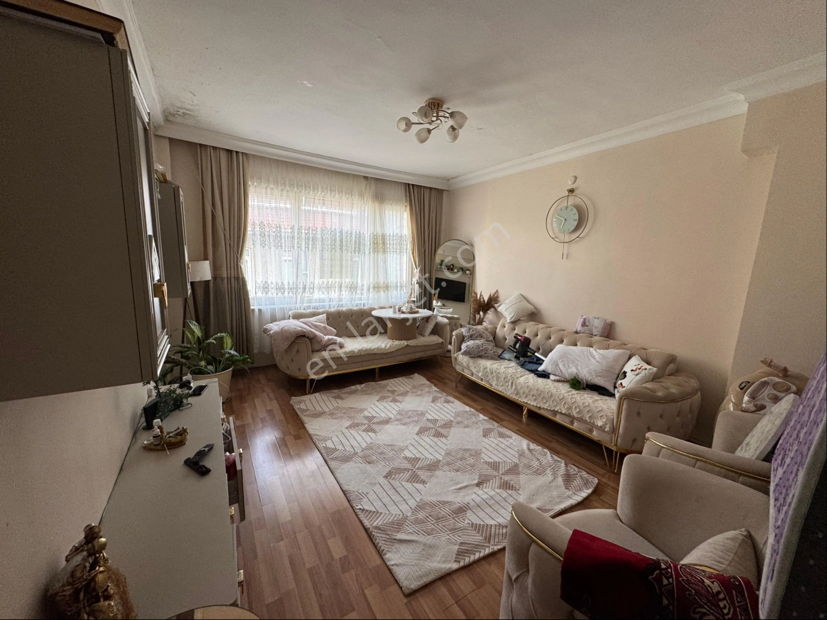 Fatih Haseki Sultan Mahallesinde Satılık 2+1 Daire