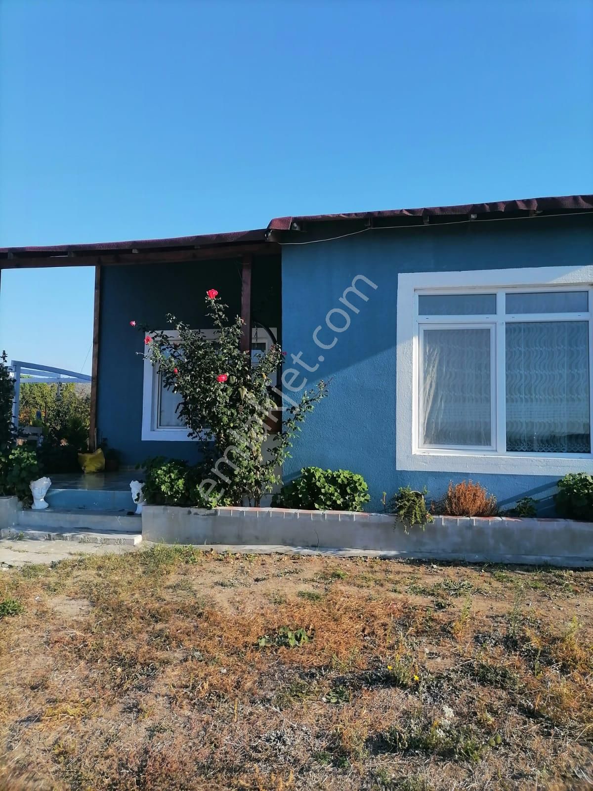 Çanakkale Lapseki Çardak 'ta Satılık Bahçeli Müstakil Ev