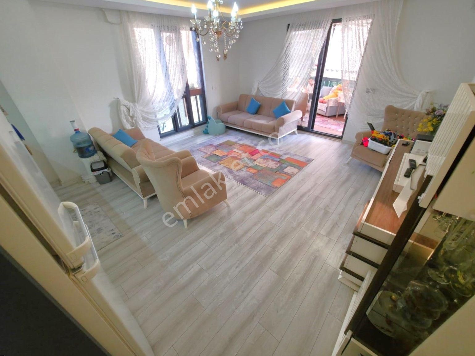 Tek Yetkili Aygül'den Akçay'ın Merkezi Lokasyonunda Denize Çok Yakın Ara Kat Lüks 2+1 Satılık Daire - Görsel 4