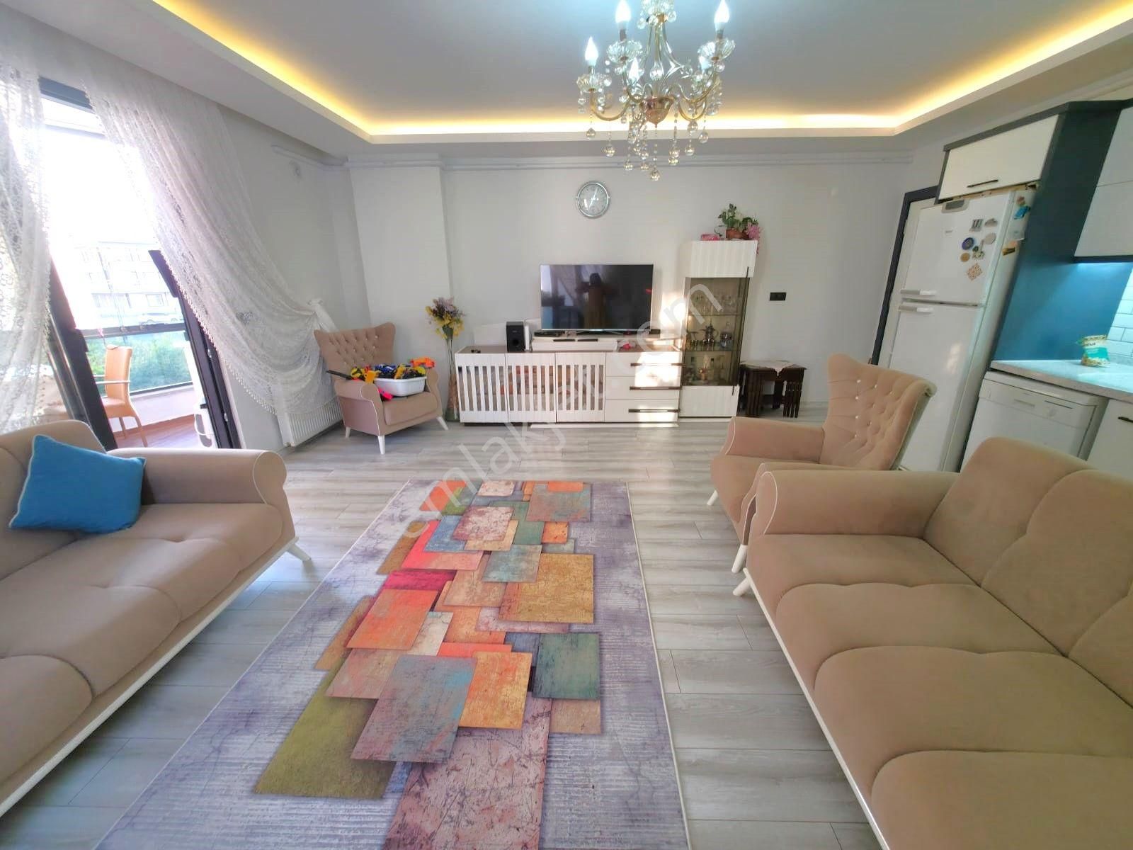 Tek Yetkili Aygül'den Akçay'ın Merkezi Lokasyonunda Denize Çok Yakın Ara Kat Lüks 2+1 Satılık Daire - Görsel 6