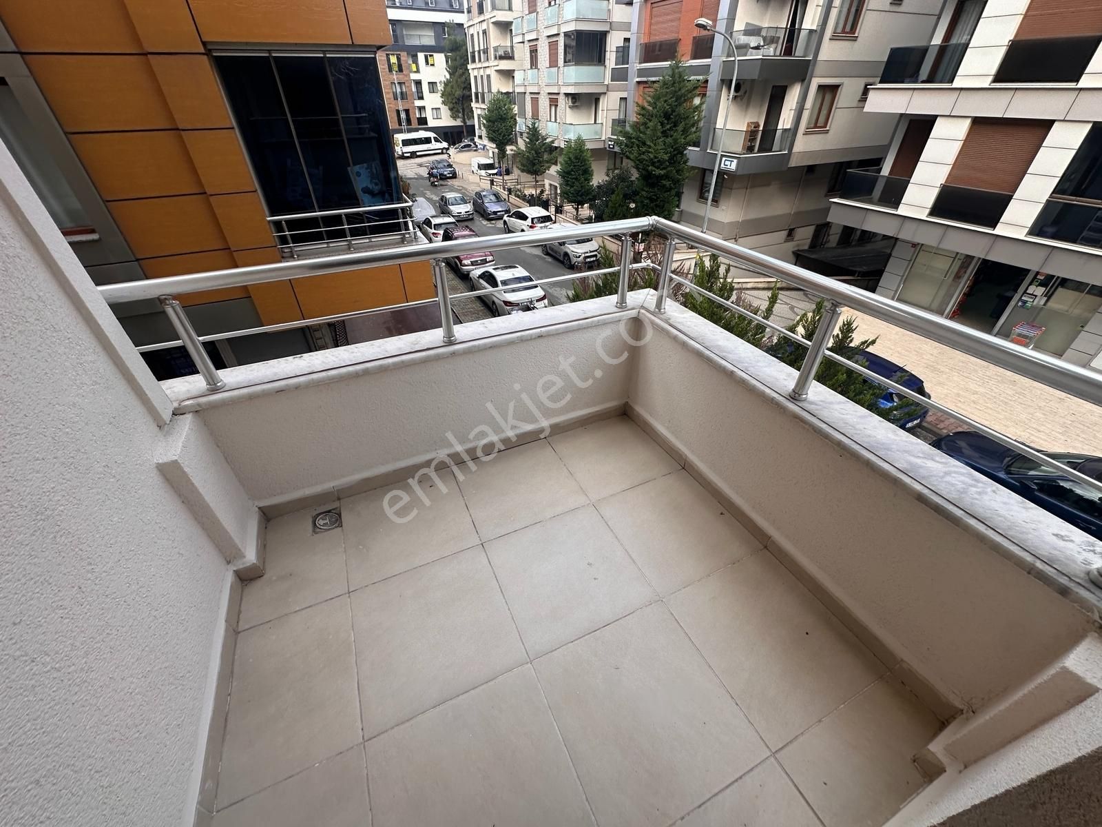 Tamiş'den Küçükyalı'da Metroya E5'e Yakın 1.katta Ön Köşe 2+1 - Görsel 6