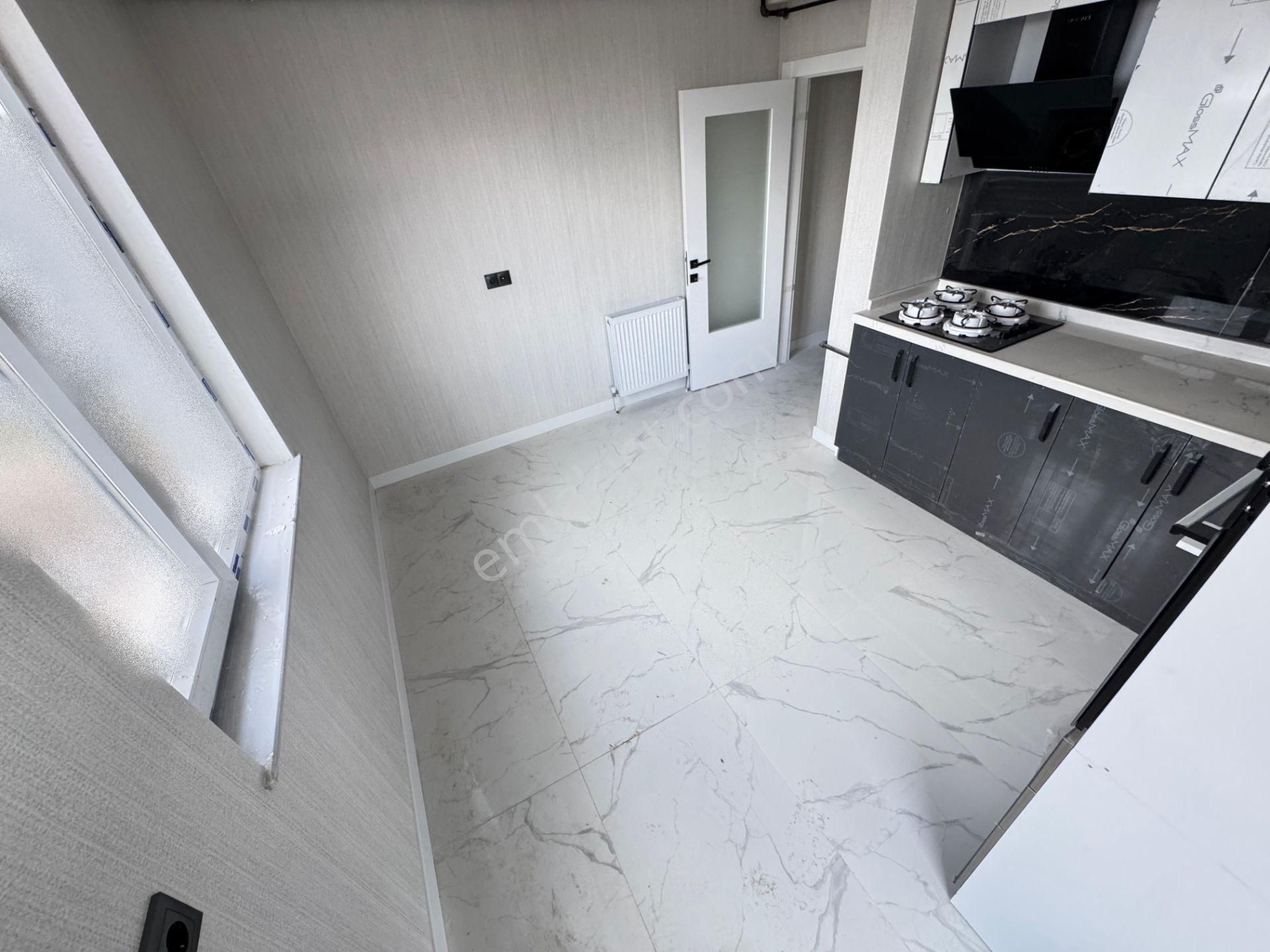 Yenikent Fevzi Çakmak Mh.de 3+1 125m2 Net Satılık Daire - Görsel 5
