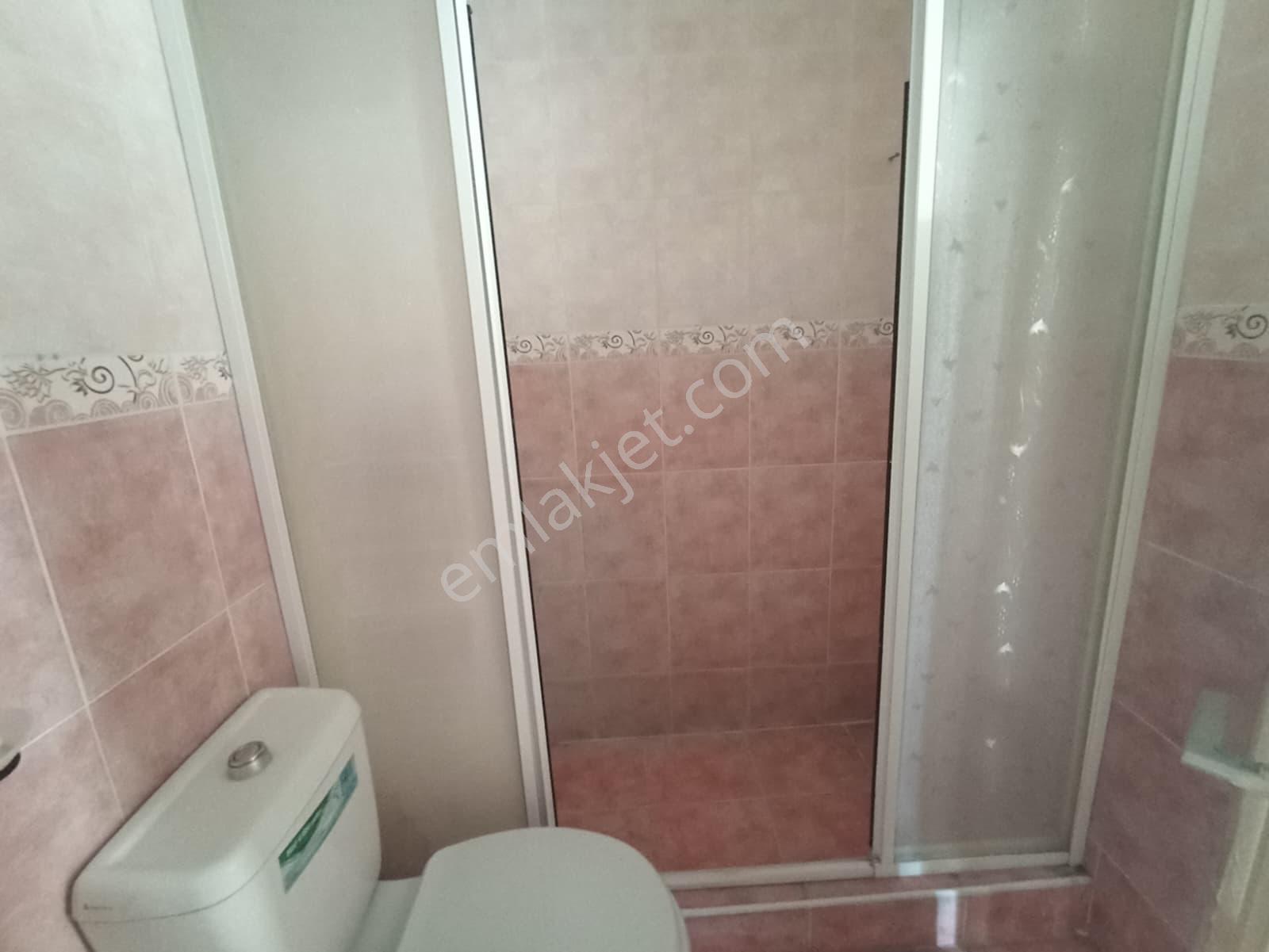 Karşıyaka Girne Bulvarında Köşe 3+1 Kiralık Daire - Görsel 17