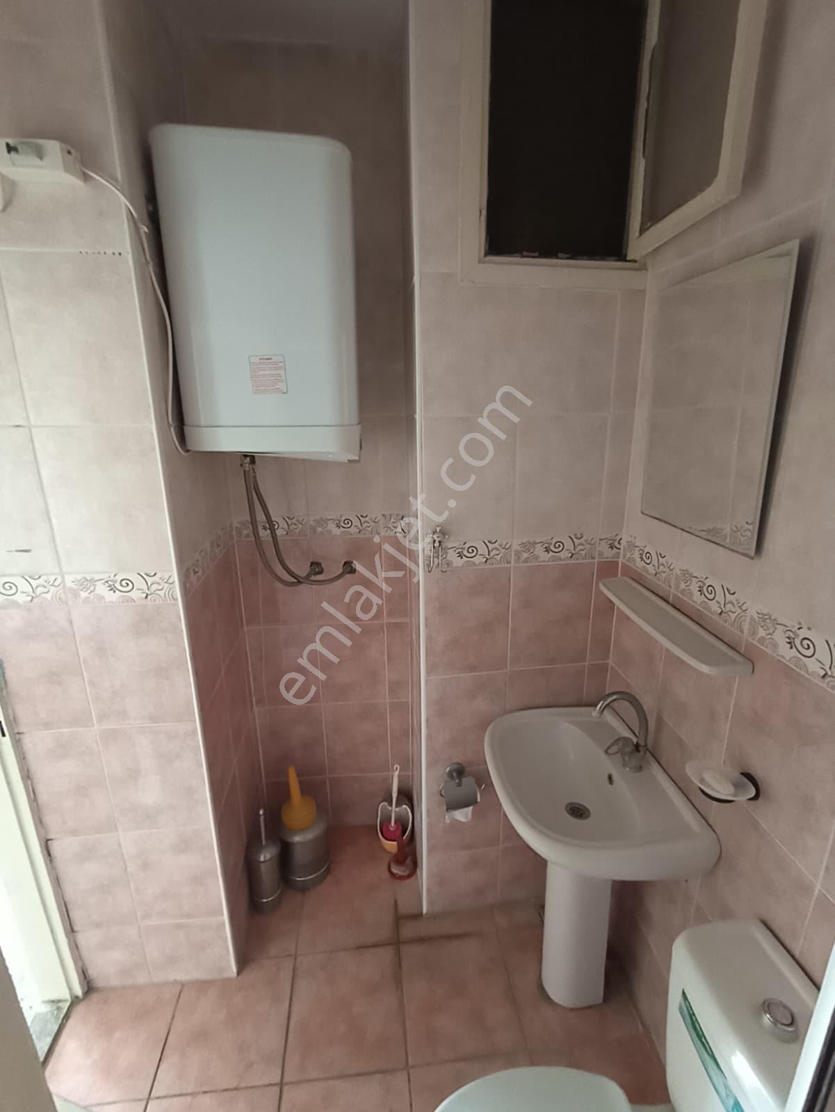 Karşıyaka Girne Bulvarında Köşe 3+1 Kiralık Daire - Görsel 19