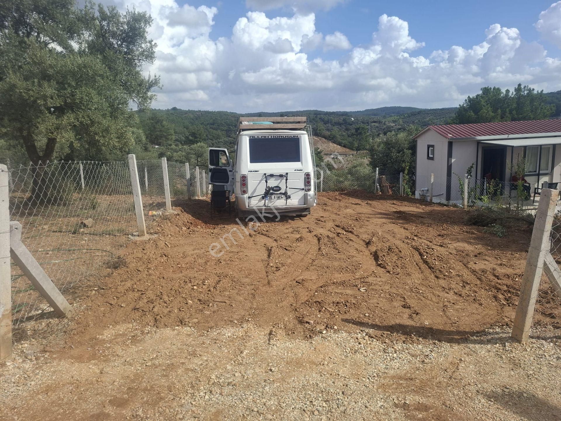 Torbalı Helvacı’da Oturumlu Bölgede Altyapısı Hazır 200 M² Tarla