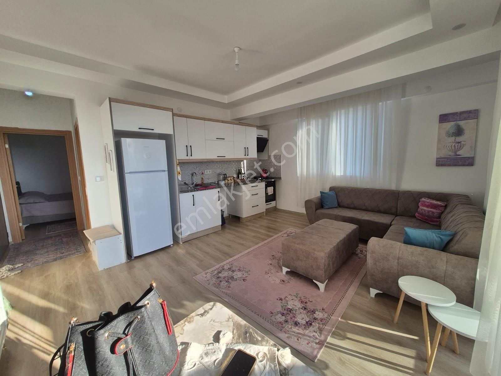 Stoptan Kargınkürü Mahallesinde Havuzlu Eşyalı 1+1 Satılık Daire - Görsel 10