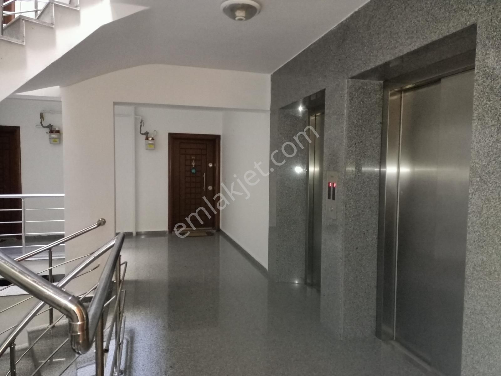 Elit Ve Nezih Binada/ön Cephe/bakımlı/kiracılı/fırsat/4+1 - Görsel 17