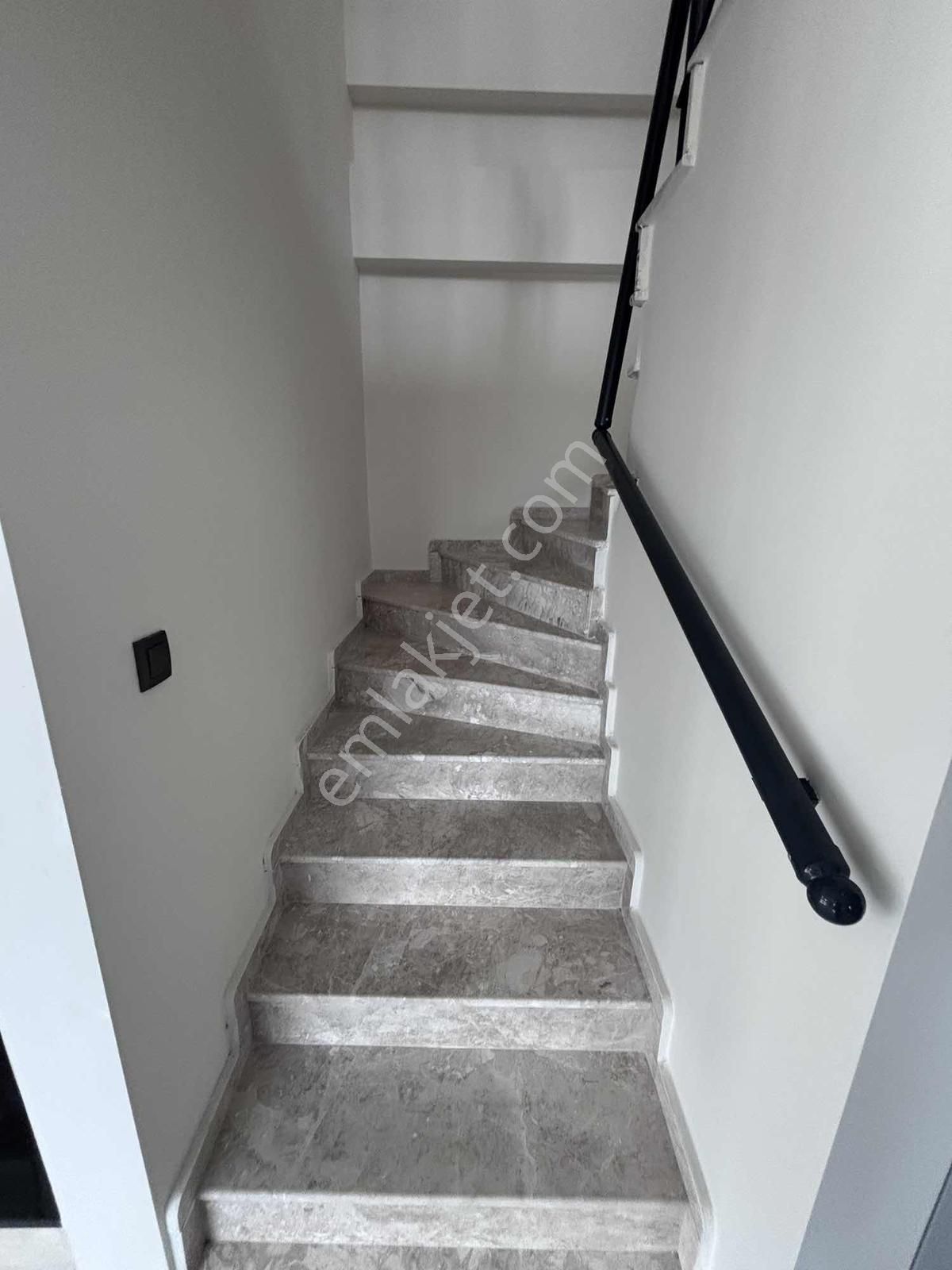 Rw Nefes'ten Altınova'da 1. Kalite 3+1 Villa - Görsel 17