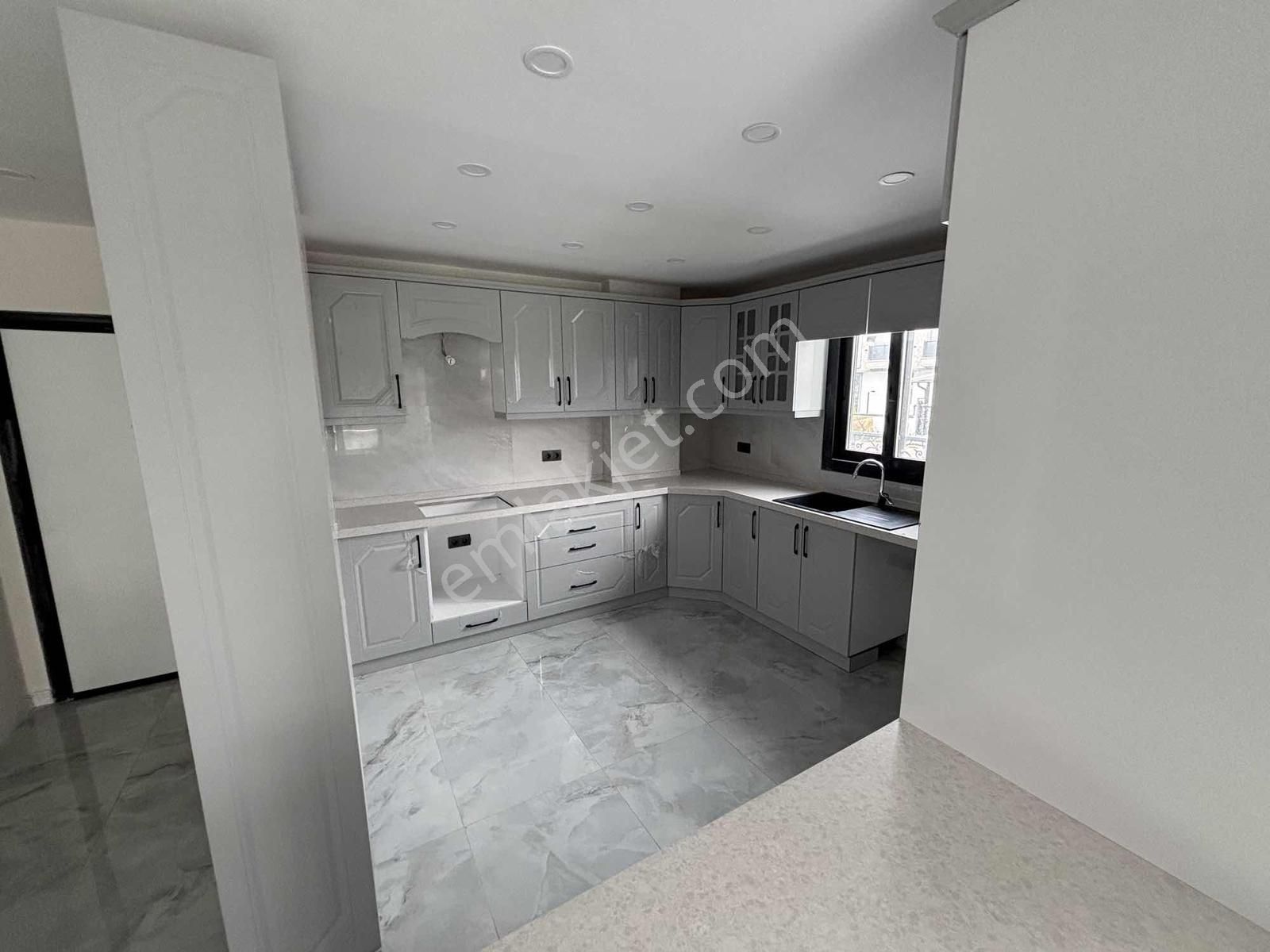 Rw Nefes'ten Altınova'da 1. Kalite 3+1 Villa - Görsel 23