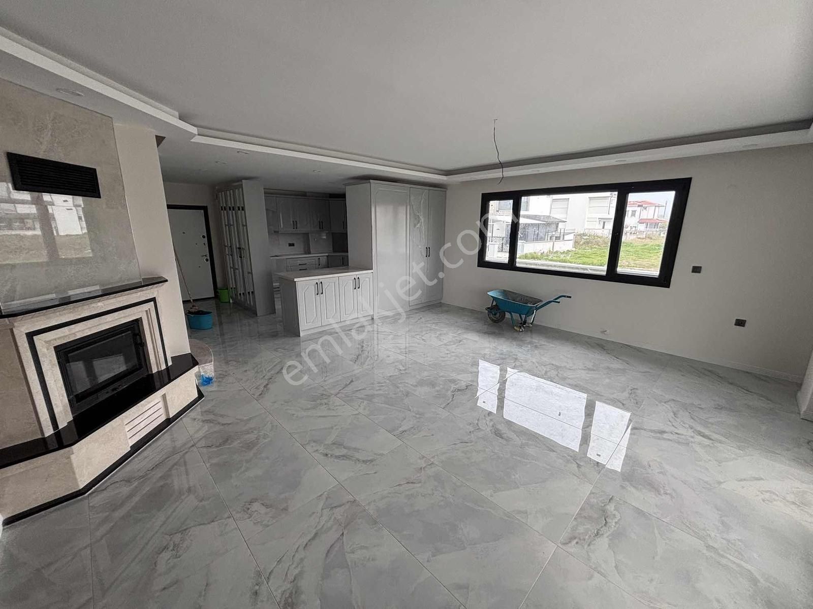 Rw Nefes'ten Altınova'da 1. Kalite 3+1 Villa - Görsel 8