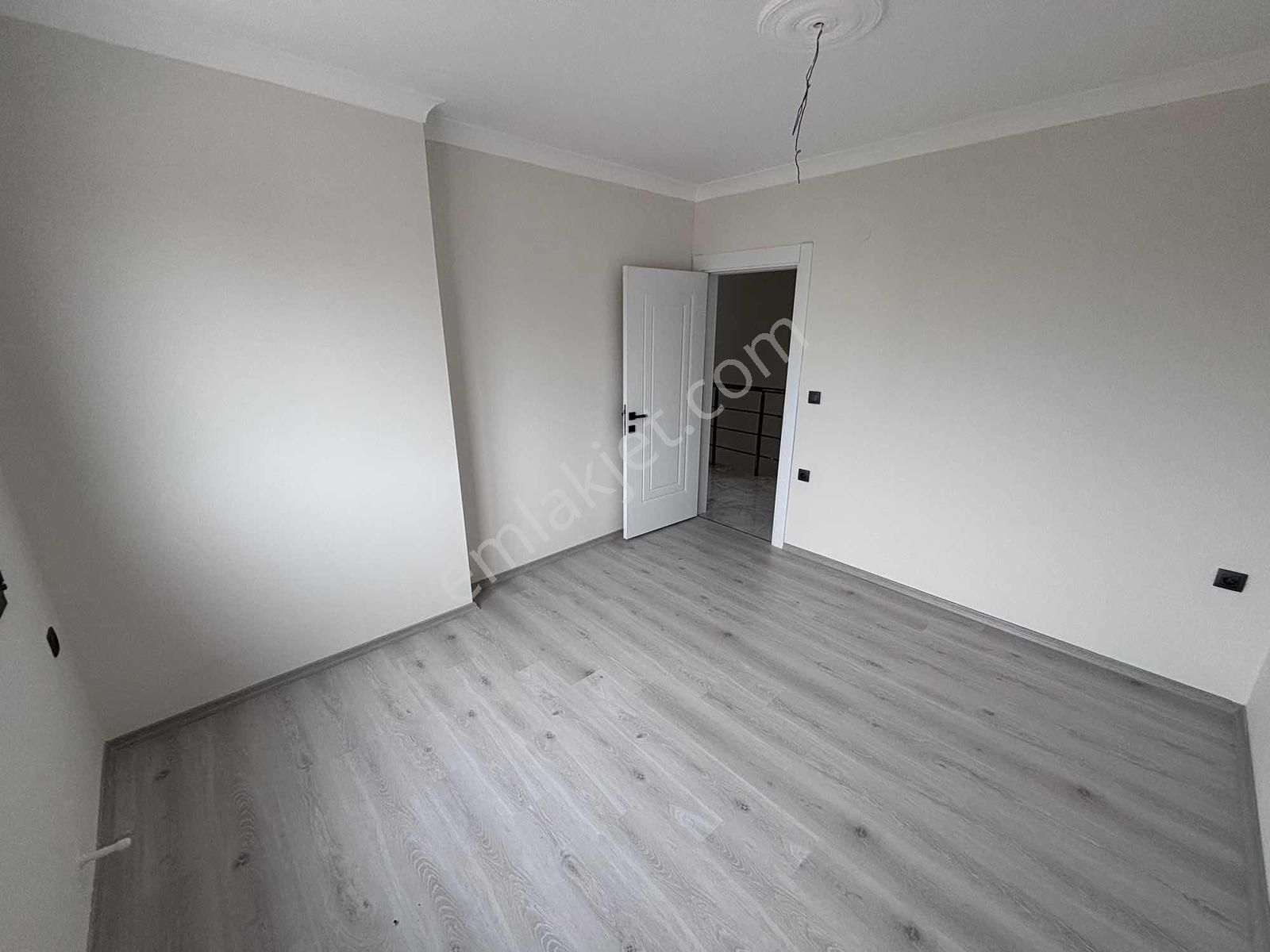 Rw Nefes'ten Altınova'da 1. Kalite 3+1 Villa - Görsel 15