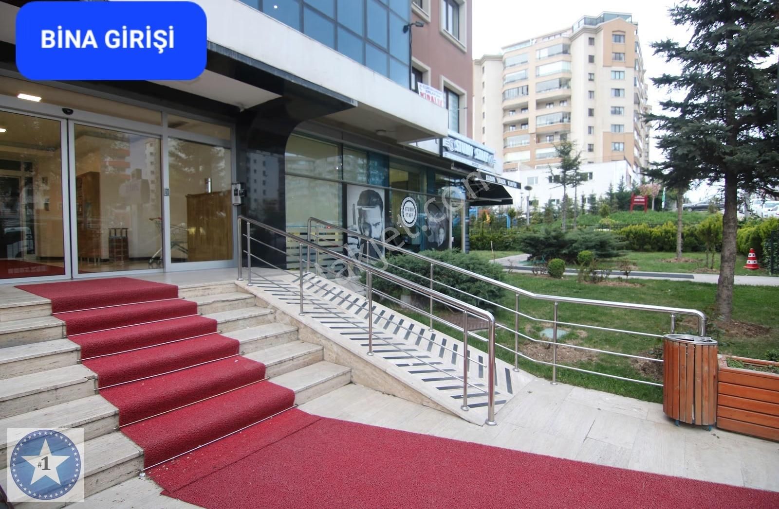 Çok Özel Konum Çok Özel Bina - Özel Ve Ferah Bir Daire - Görsel 3