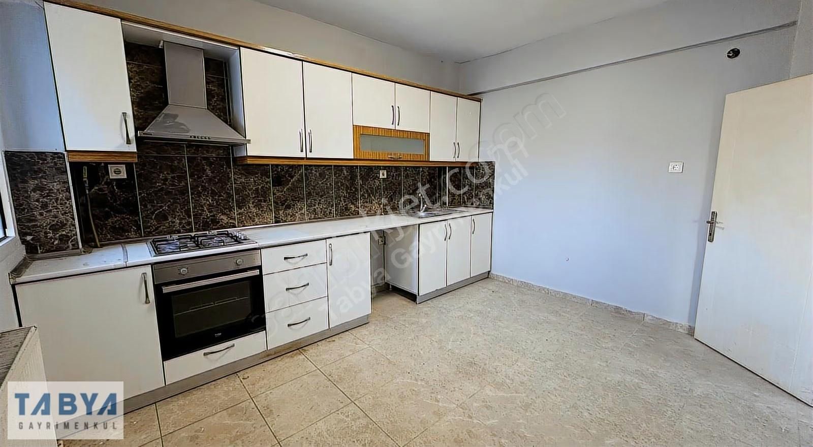 Seyrantepe'de Cadde Üzeri Kiralık Konut Ve İşyerine Uygun 2+1 - Görsel 9